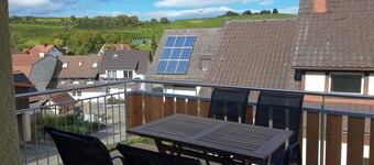 Apartment 'Weinbergblick' with Balcony and Wi-Fi
