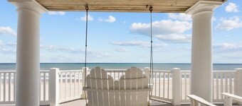 Ocean's Edge | Spacious, Oceanfront