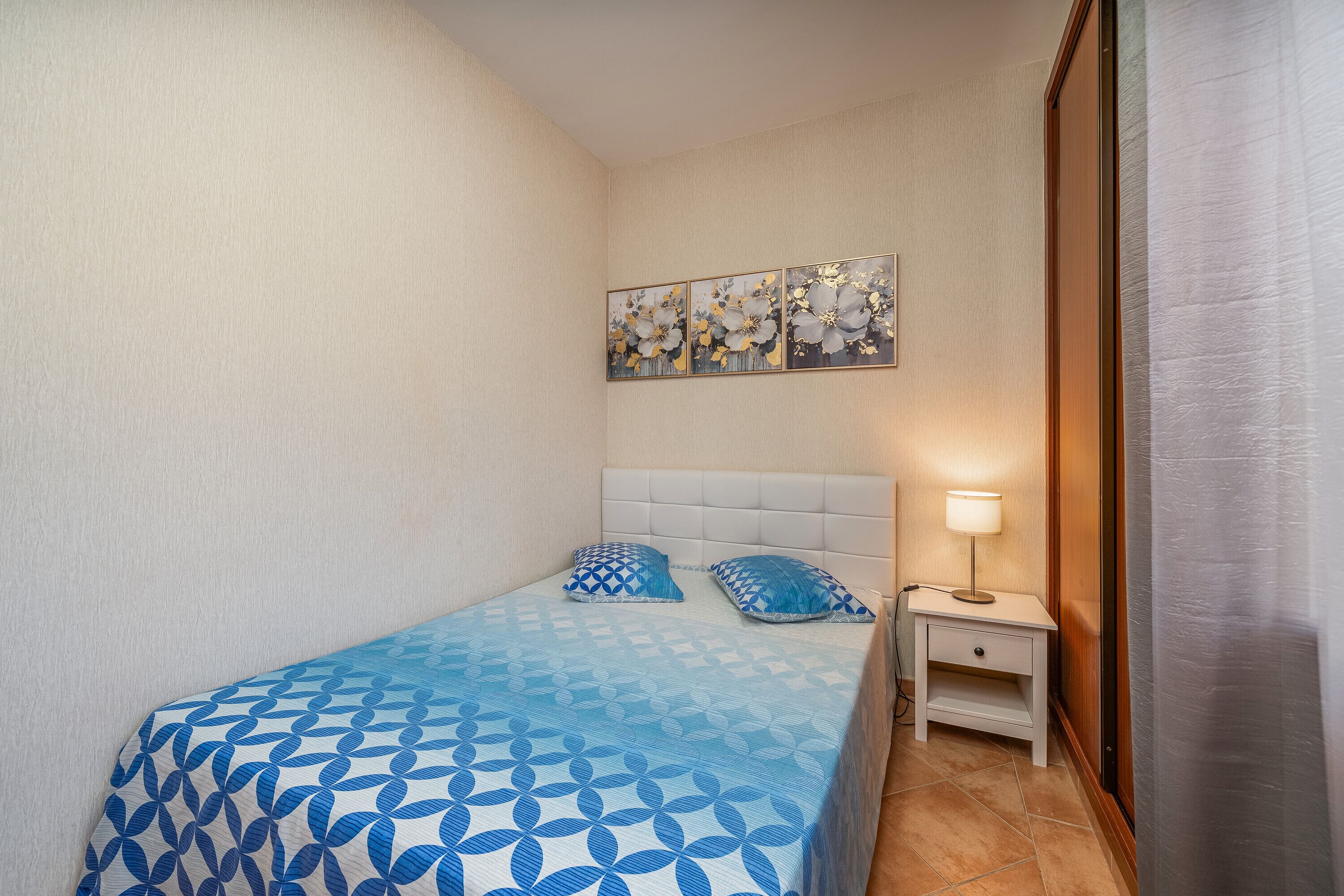 2 bedrooms, WiFi, bed sheets