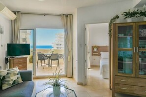 Smart TV, tenis de mesa y libros 