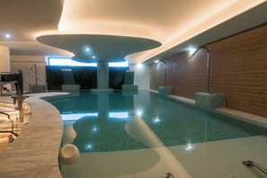 Piscine couverte