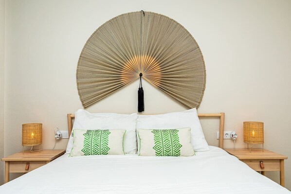 2 bedrooms, iron/ironing board, travel cot, free WiFi