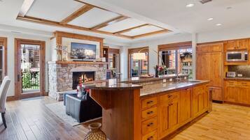 Apartamento, 3 habitaciones | Interior