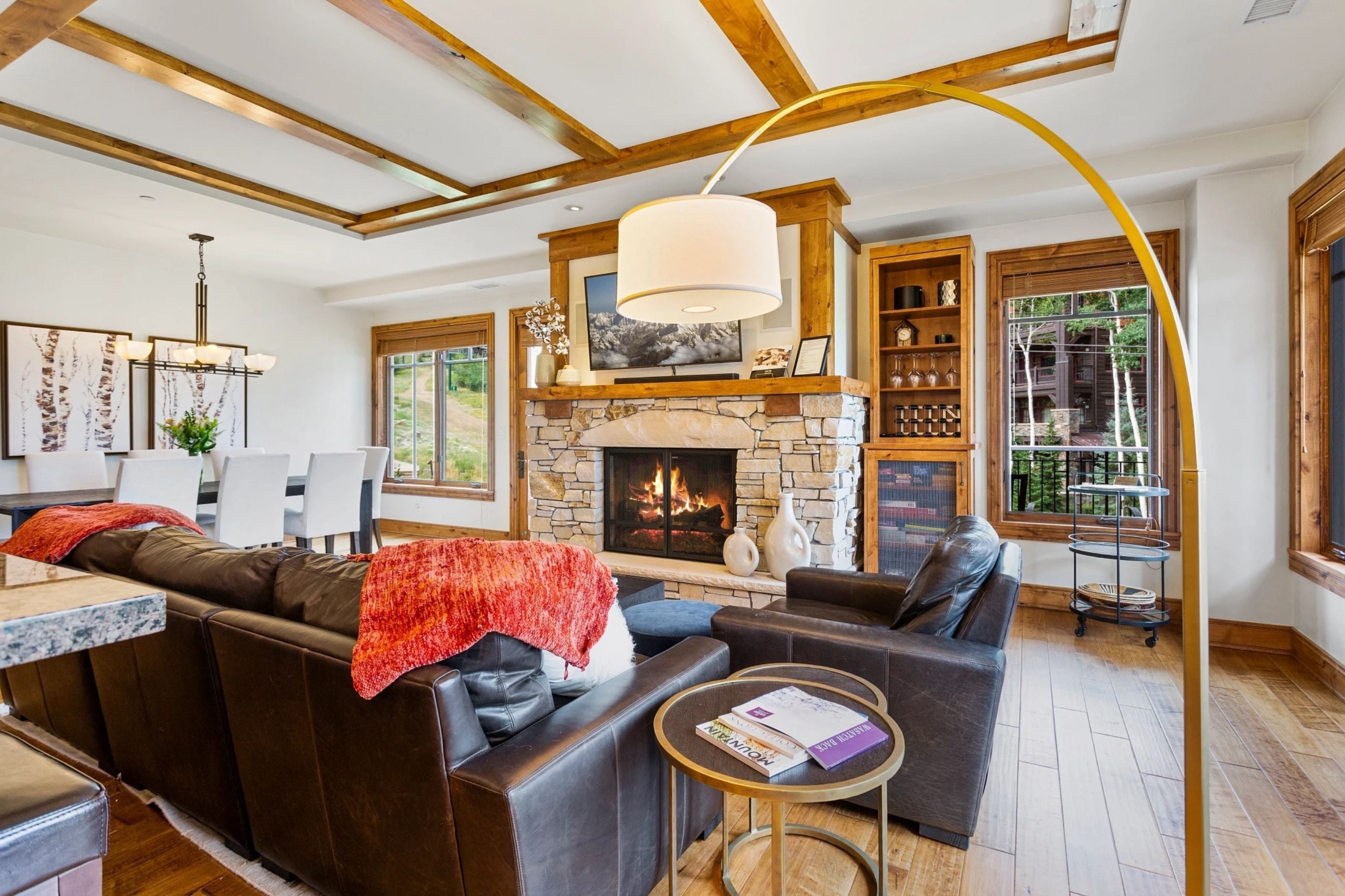 Leilighet, 3 soverom | Oppholdsområde | Smart-TV