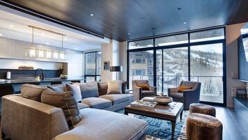 Leilighet, 3 soverom | Oppholdsområde | Smart-TV