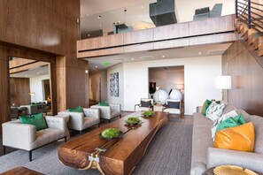 Condo, 3 Bedrooms | Interior