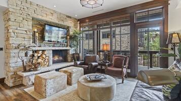 Condo, 2 Bedrooms | Living area | Smart TV