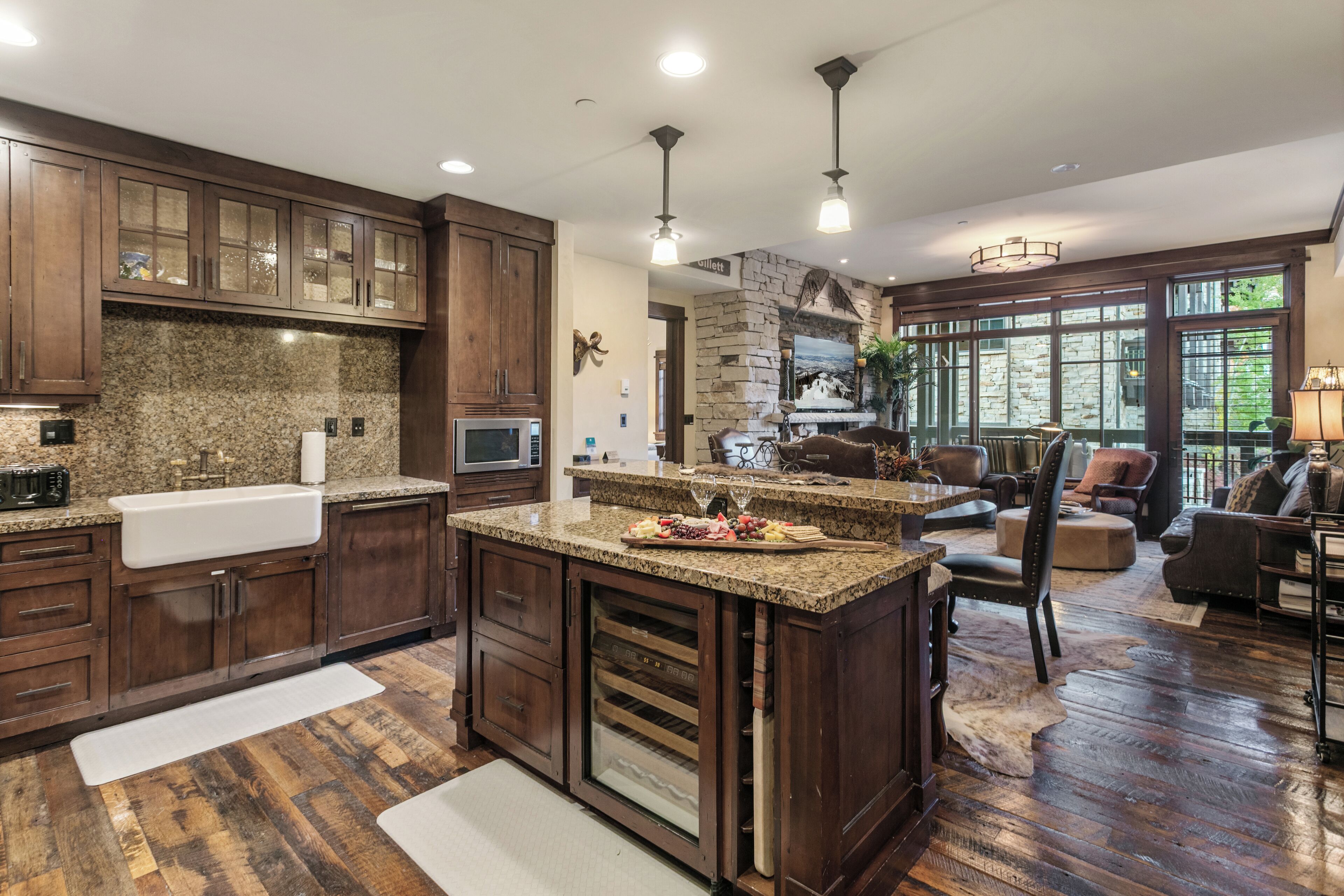 Condo, 2 Bedrooms | Interior