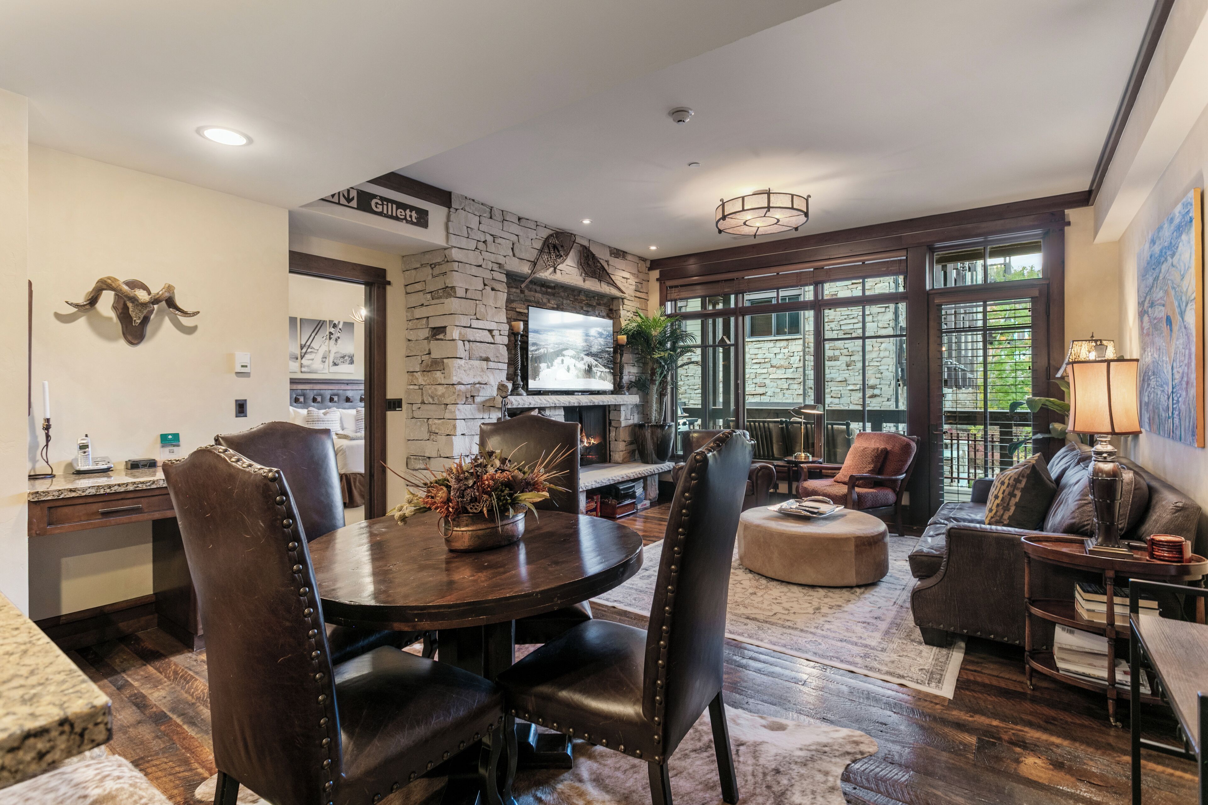 Condo, 2 Bedrooms | Interior