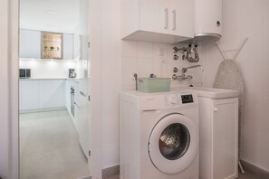 Interior - Seaview apartment with terrace. Walk to beach (Benalmadena)
