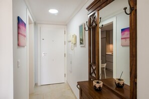 Interior - Seaview apartment with terrace. Walk to beach (Benalmadena)