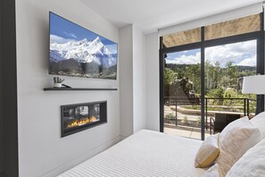 Condo, 2 chambres | 2 chambres, fer et planche à repasser, accès au Wi-Fi (inclus)