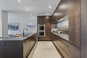 Private kitchen - One Empire Pass Lodge at Deer Valley Resort - Two Bedroom Residence #105 2 Condo (Park City)