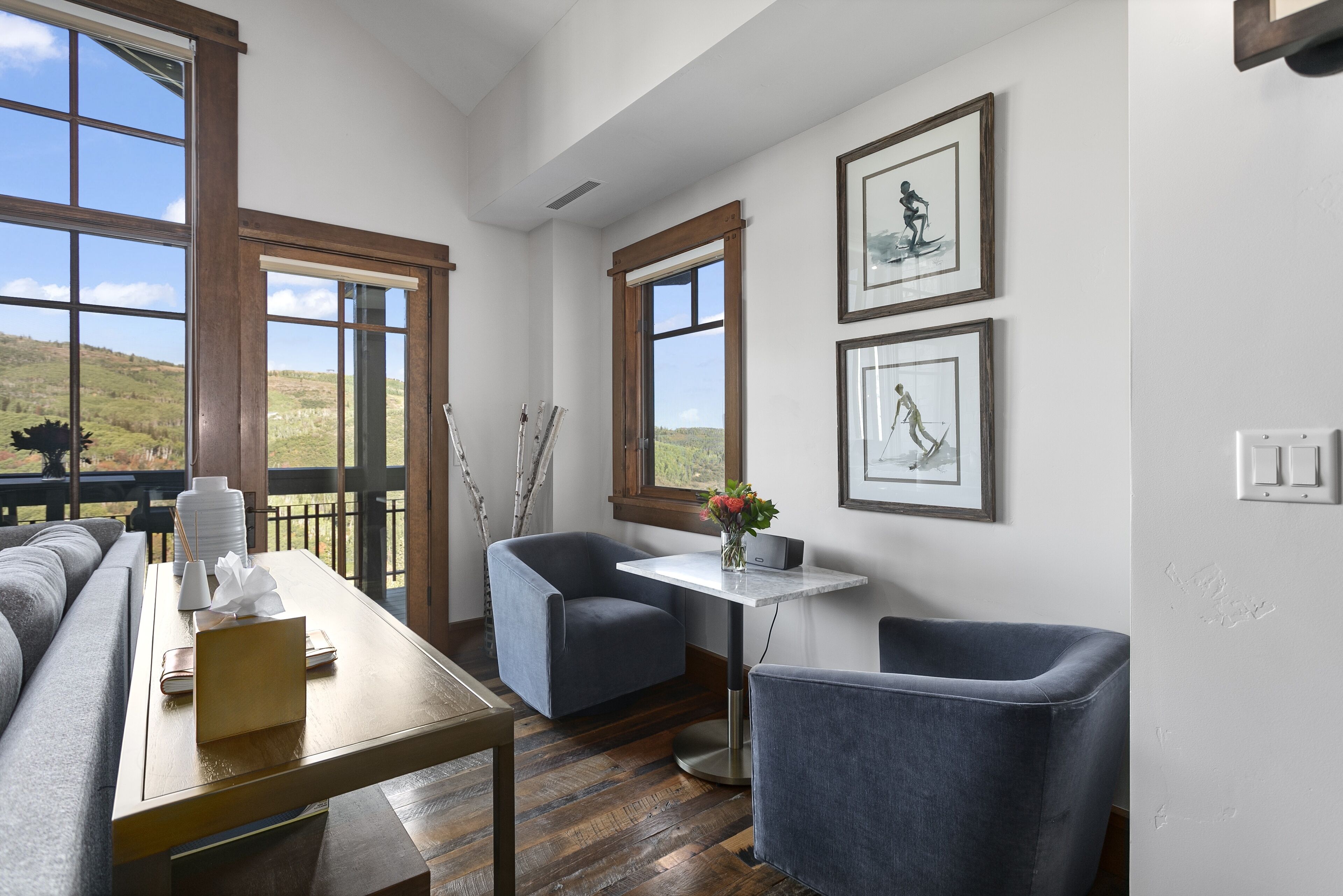 Huoneisto, 2 makuuhuonetta | Oleskelualue | Älytelevisio