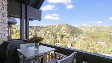 Condo, 2 Bedrooms | Outdoor dining