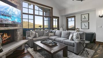 Condo, 2 Bedrooms | Living area | Smart TV