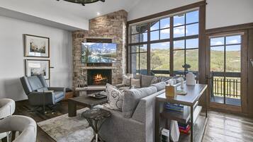 Condo, 2 Bedrooms | Living area | Smart TV