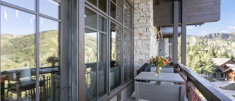 Condo, 2 Bedrooms | Outdoor dining