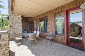 Appartement, 3 slaapkamers | Buiten dineren