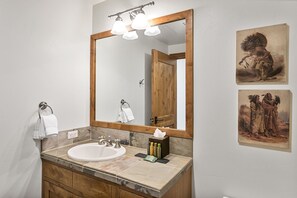 Condo, 3 Bedrooms | Bathroom - Shooting Star Lodge at Deer Valley Resort - Three Bedroom Deluxe Residence #201 3 Condo (Park City)