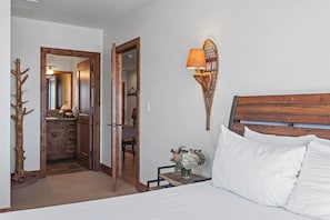 Condo, 3 Bedrooms