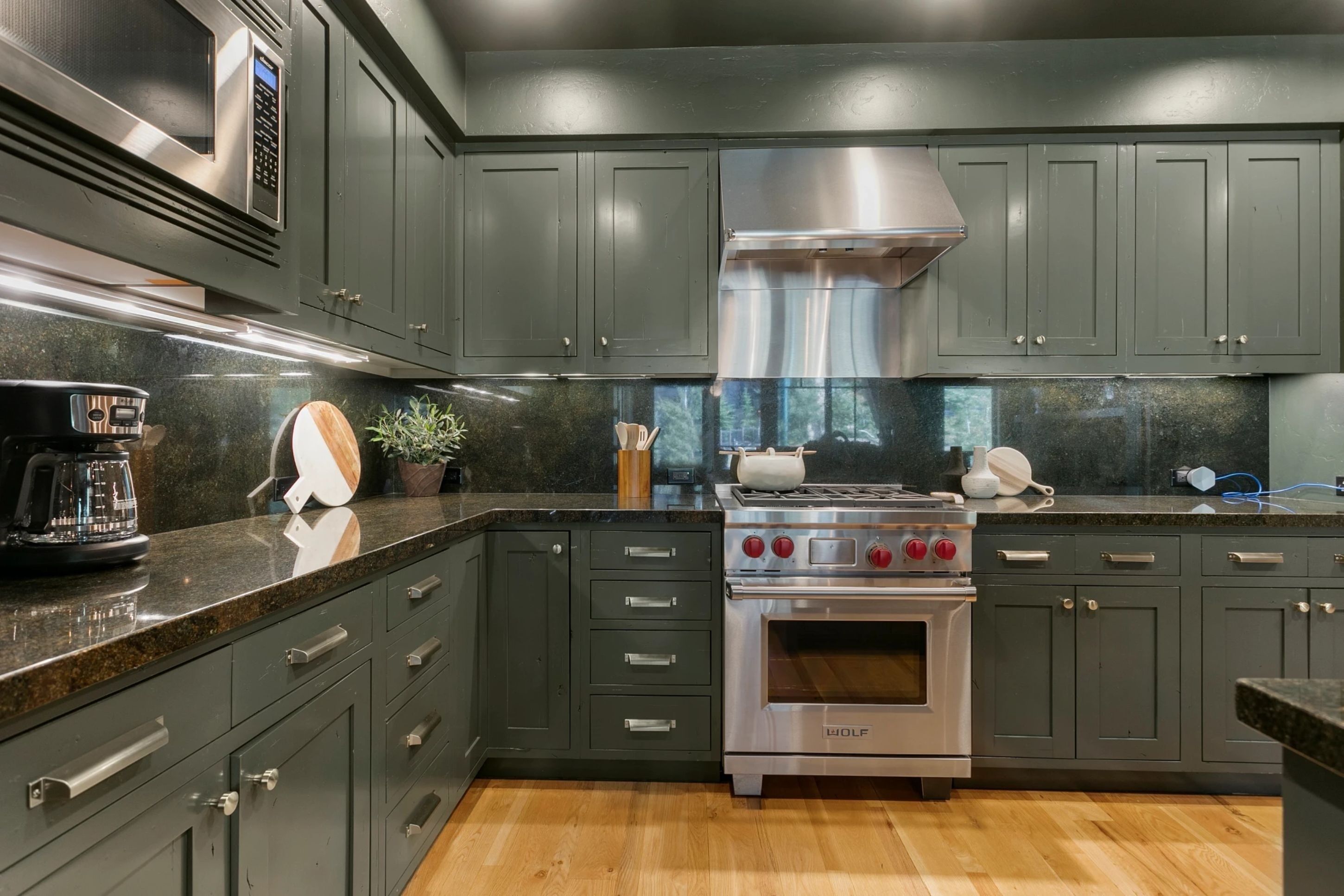 Condo, 2 Bedrooms | Private kitchen | Fridge, oven, coffee/tea maker, toaster