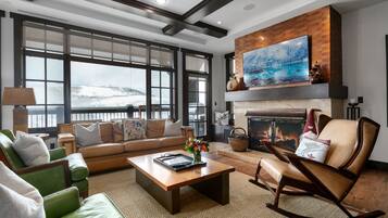 Condo, 2 Bedrooms | Living area | Smart TV, streaming services