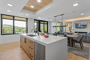 Condo, 3 Bedrooms | Dining - Empire Residences at Deer Valley Resort - Three Bedroom Deluxe Residence #401 3 Condo (Park City)
