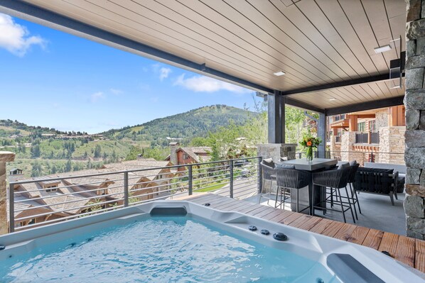 Condo, 3 Bedrooms | Outdoor dining