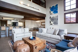 Apartment, 3 Schlafzimmer | Wohnbereich | Smart-TV