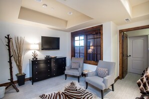 Condo, Multiple Bedrooms | Interior