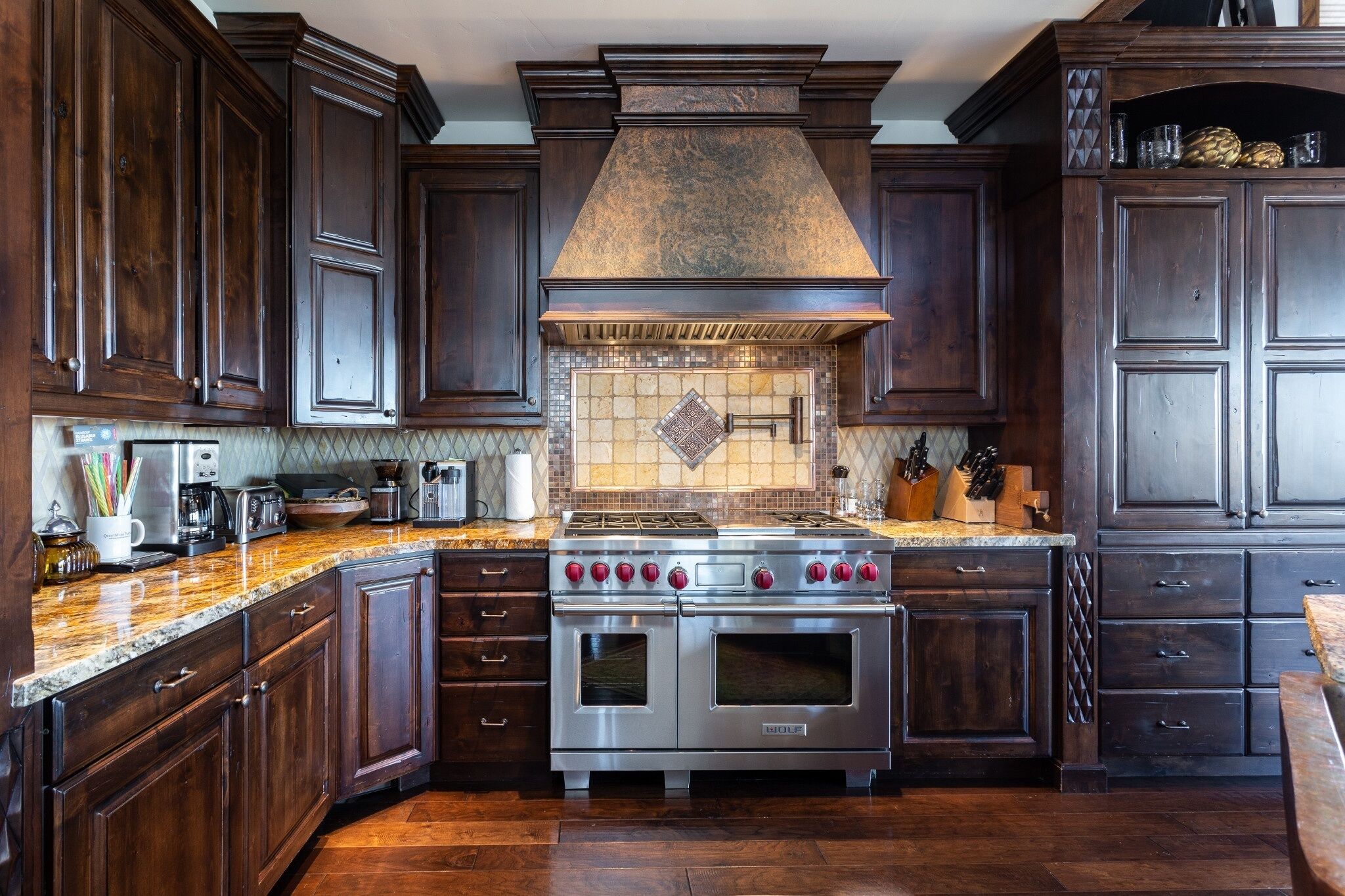 Condo, Multiple Bedrooms | Private kitchen | Fridge, oven, coffee/tea maker, toaster