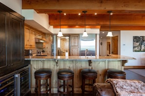 Condo, 3 Bedrooms | Private kitchen | Fridge, oven, coffee/tea maker, toaster - Stag Lodge at Deer Valley Resort - Three Bedroom Residence with Spa #11 3 Condo (Park City)