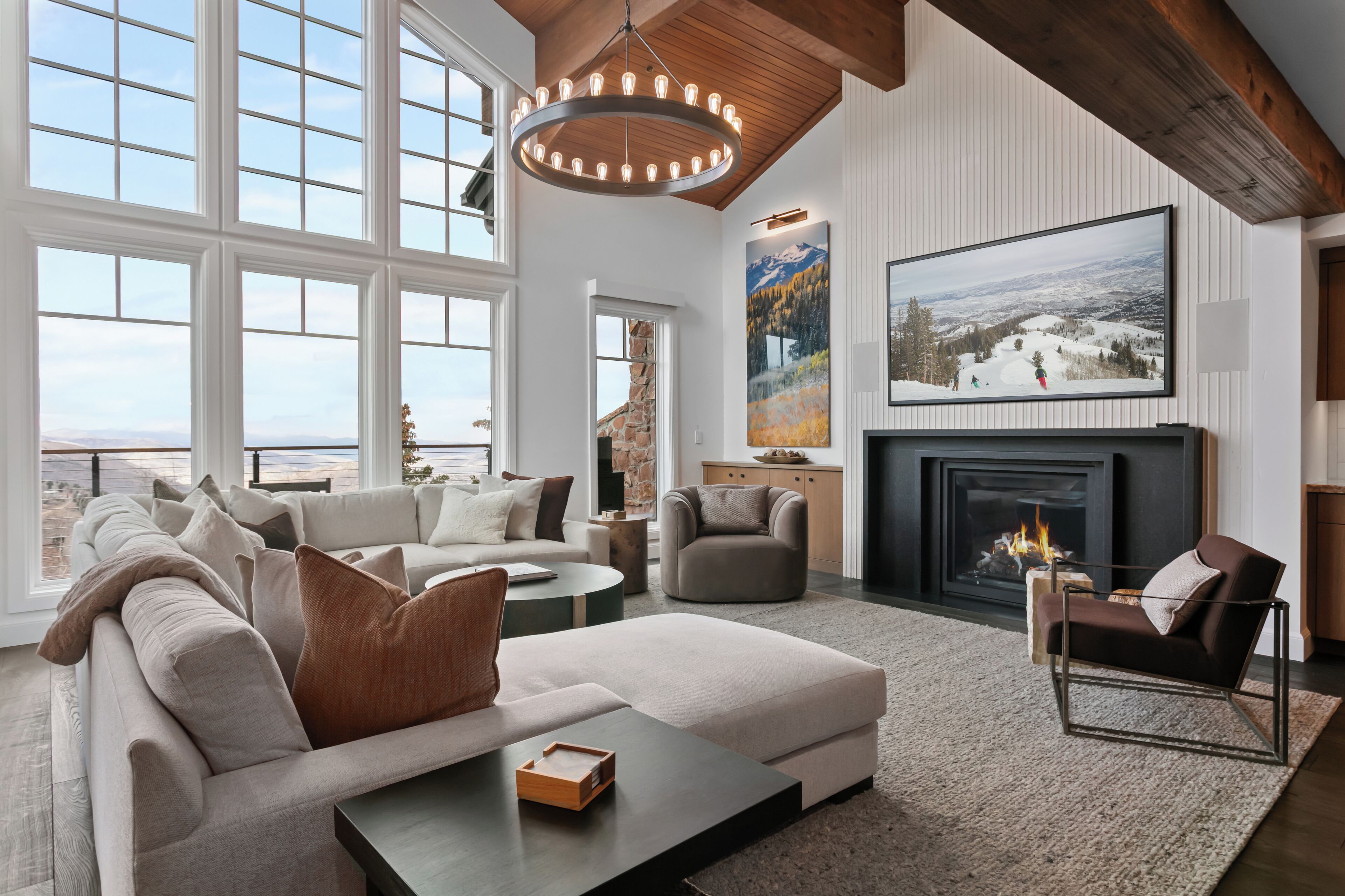 Appart'hôtel, 3 chambres | Coin séjour | TV connectée