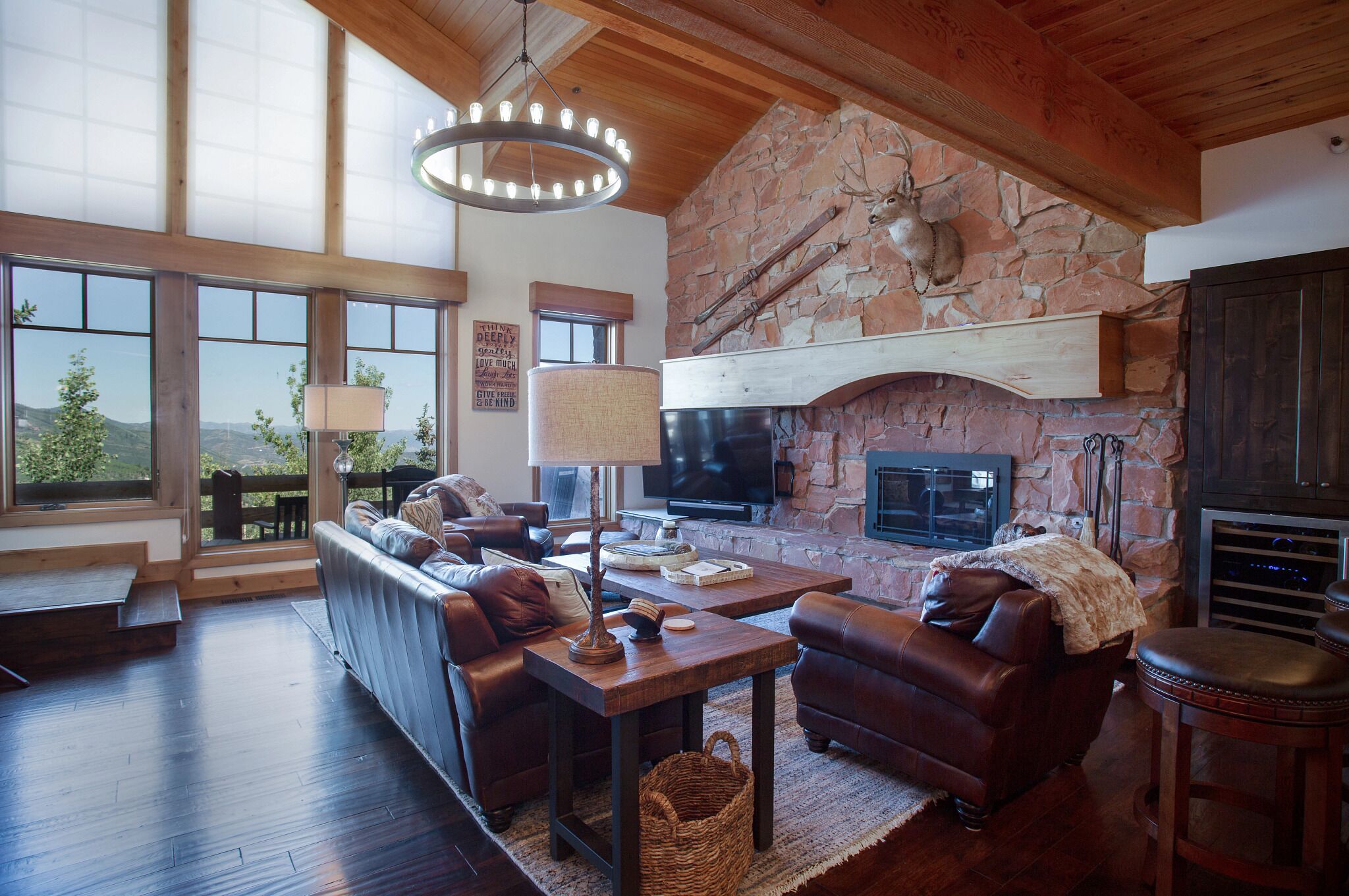 Appartement, 3 slaapkamers | Woonruimte | Een smart-tv