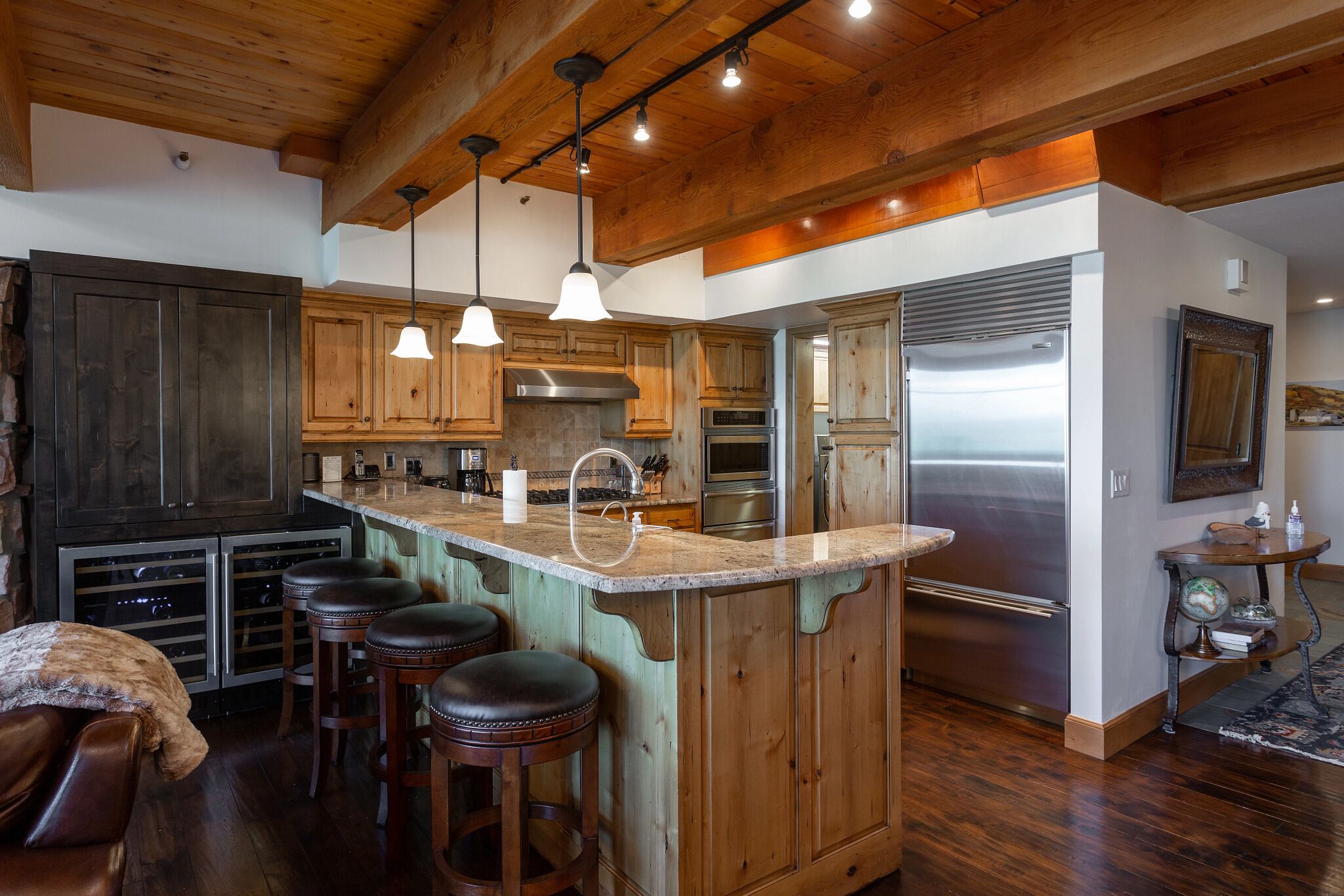 Condo, 3 quartos | Cozinha privada | Geladeira, fogão, cafeteira/chaleira, torradeira