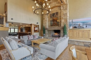 Condo, 4 Bedrooms | Interior