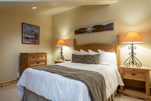 Leilighet, 3 soverom | 3 soverom, strykejern/-brett og wi-fi (inkludert)