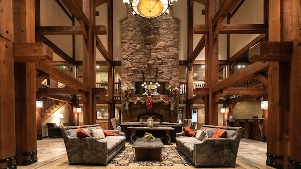 Condo, 3 Bedrooms | Interior