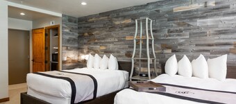 Hotel Room - Silver Baron Lodge Hotel Room