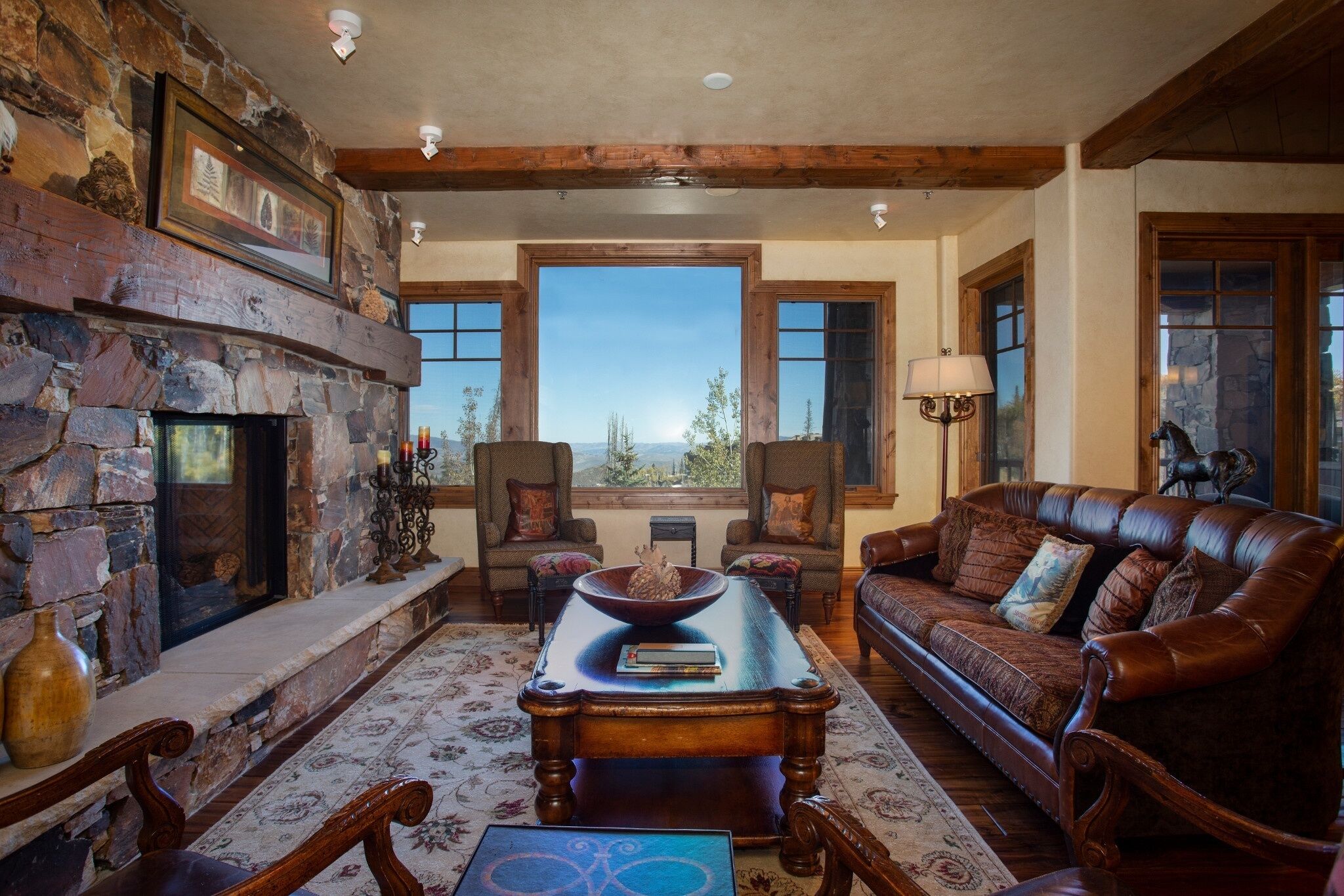 Condo, 3 Bedrooms | Living area | Smart TV