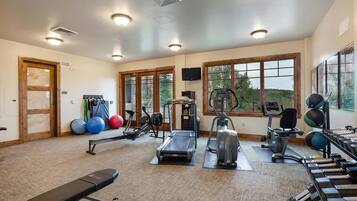 Studio, 1 Bedroom | Fitness facility