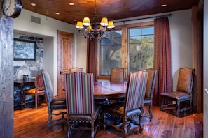 Dining - Grand Lodge - Three Bedroom Condo #301 - Ski-in/ski-out by Deer Valley Resort (Park City)