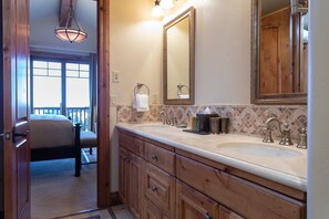 Condo, 5 Bedrooms | Bathroom | Towels, shampoo - Grand Lodge - Penthouse #406 - Ski-in/out 5 Bedroom Condo (Park City)