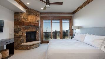 Condo, 3 Bedrooms | 3 bedrooms, iron/ironing board, free WiFi