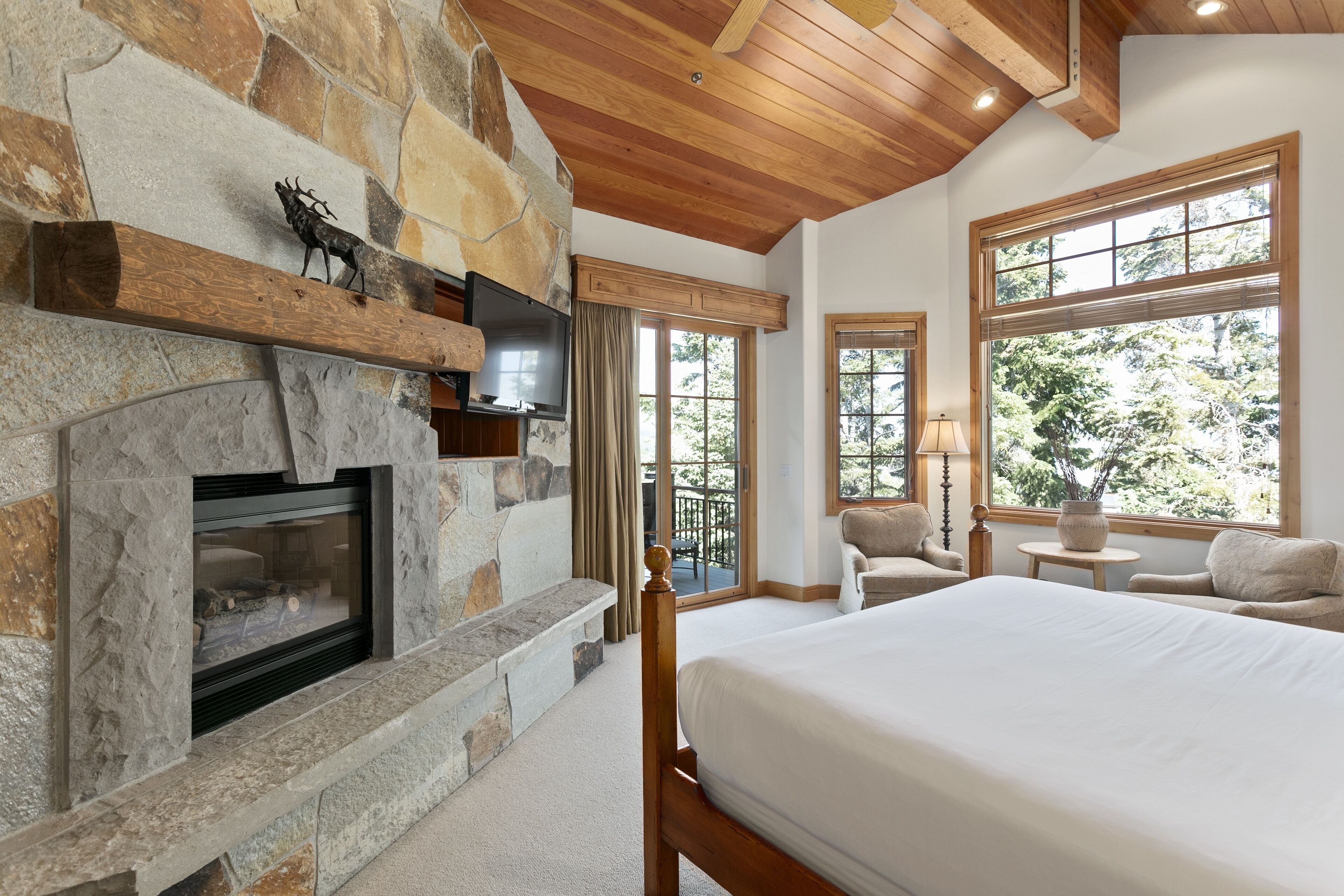 House, 6 Bedrooms | 6 bedrooms, desk, laptop workspace, iron/ironing board