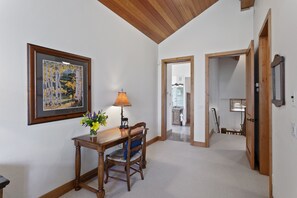 Rumah, 6 kamar tidur | Interior