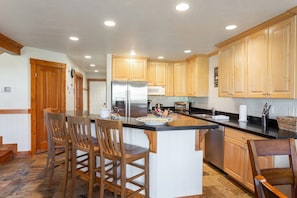 Condo, 4 Bedrooms | Private kitchen | Fridge, oven, coffee/tea maker, toaster - Deer Lake Village at Deer Valley Resort - Four Bedroom Condo with Hot Tub #2477 4 Condo (Park City)