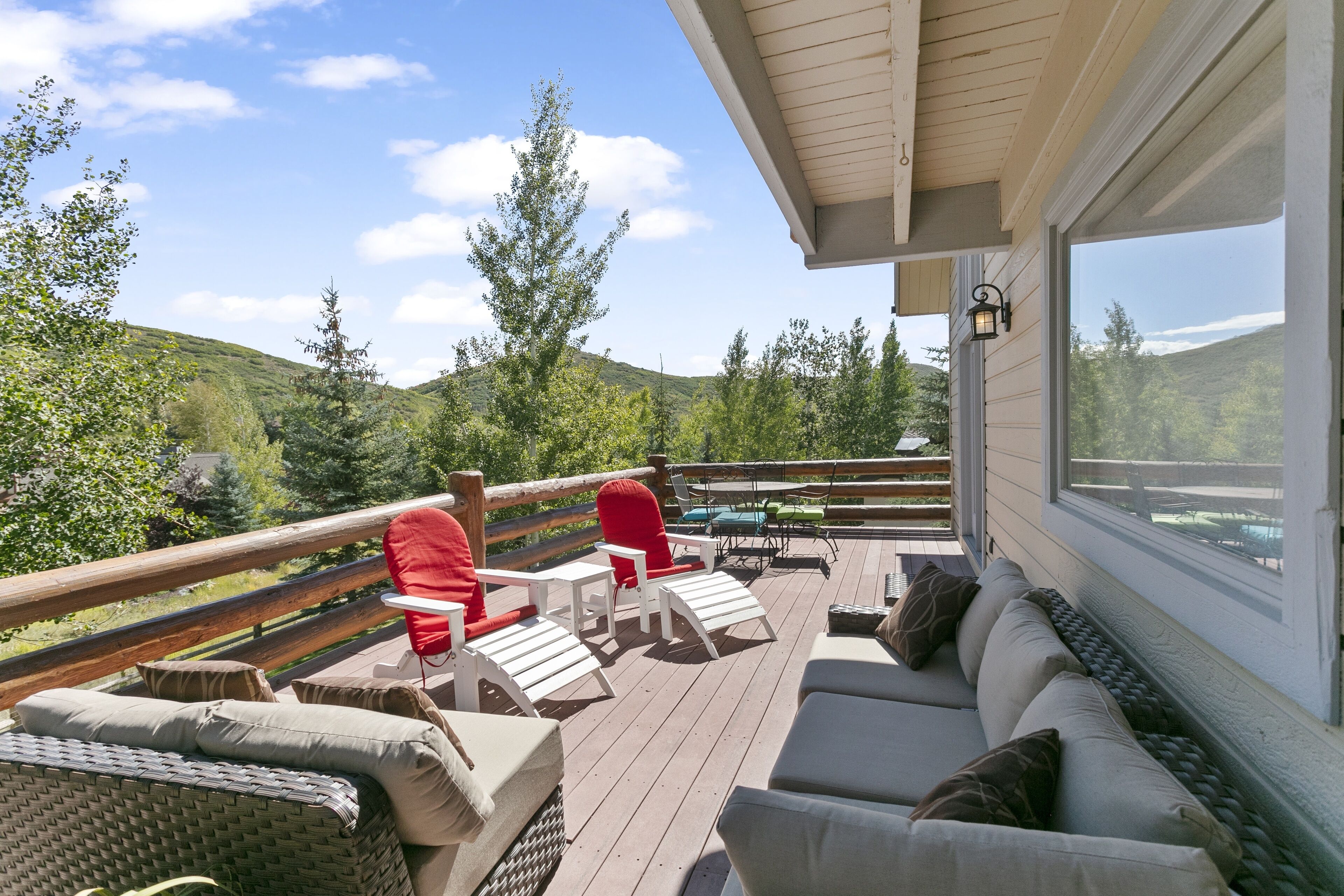 House, 6 Bedrooms | Property grounds