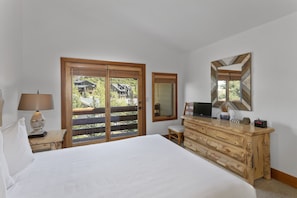 House, 6 Bedrooms